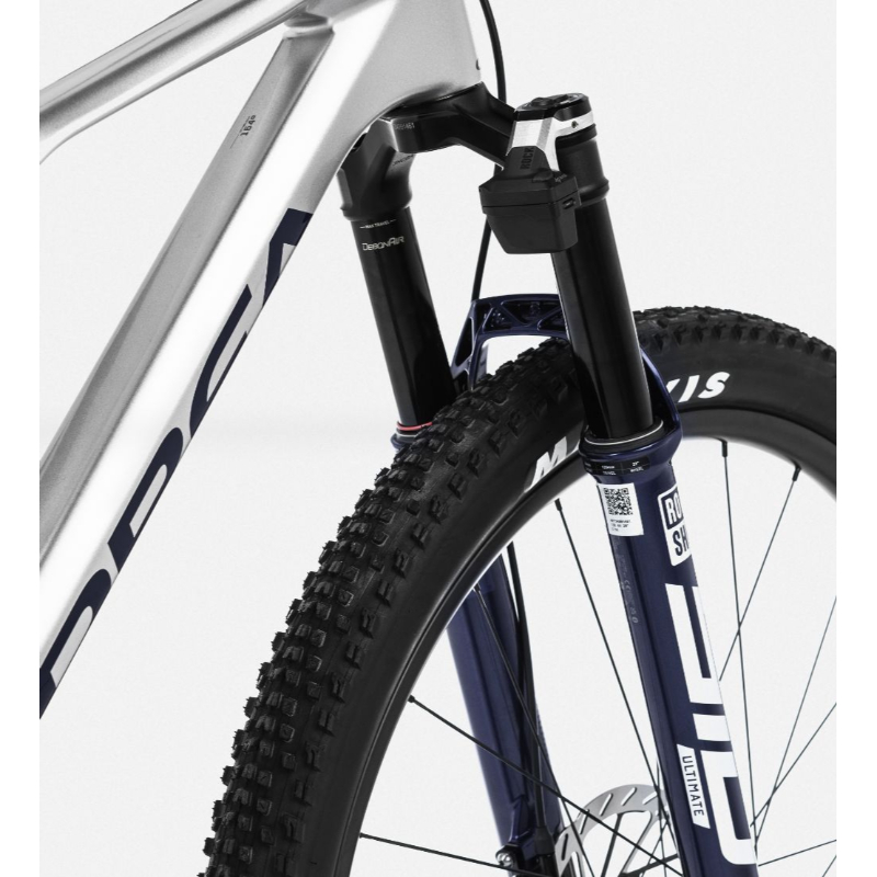 Orbea Oiz M-LTD Flight Attendant Carbon Dual Suspension Mountain Bike