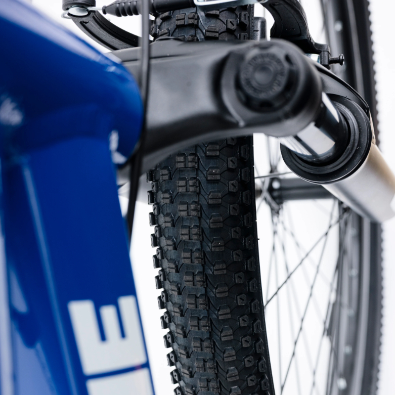 Avalanche Cosmic 24 Inch Junior Boys Bike 2026