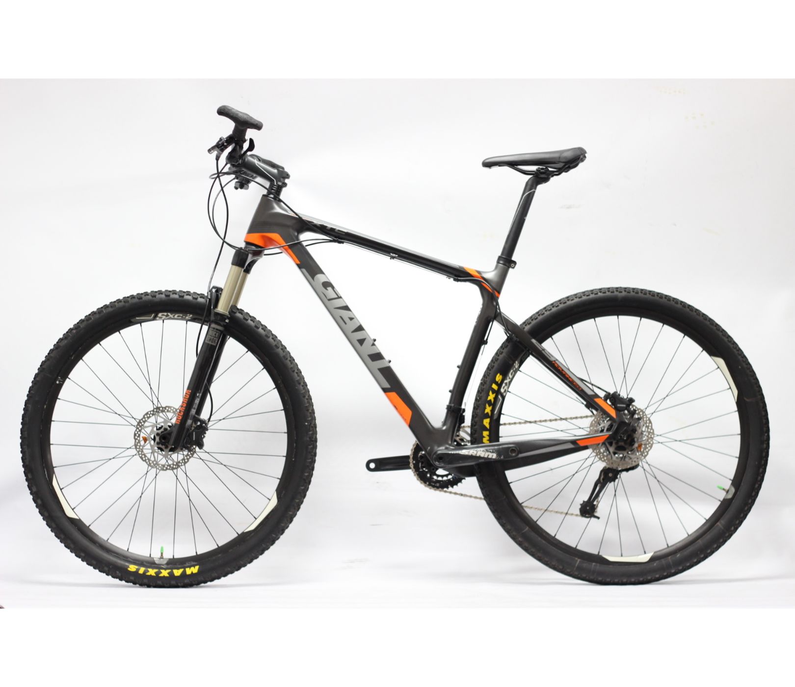 Pre-Owned Giant XRT Advanced Hardtail Carbon Mountain Bike - XL