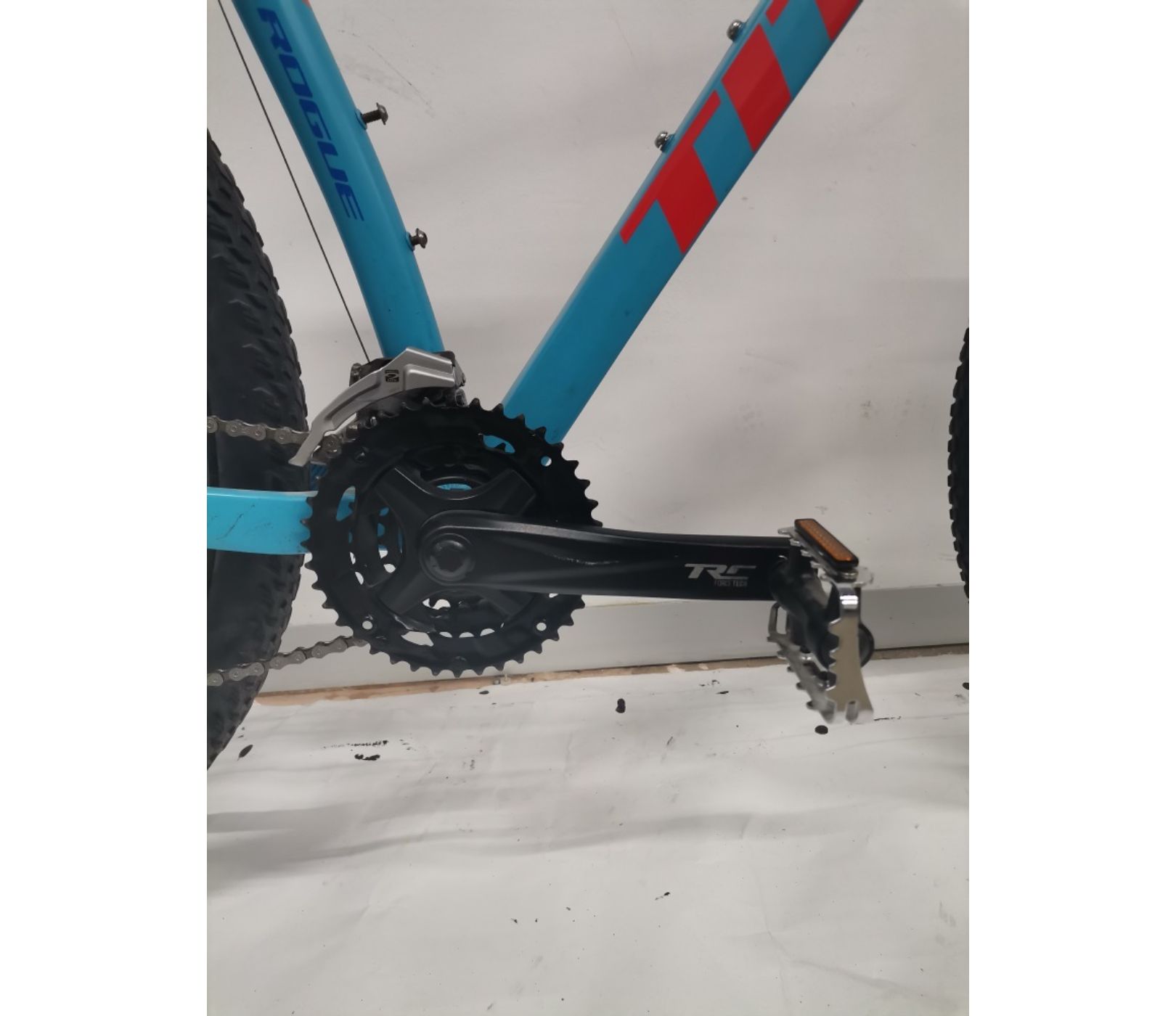 Pre-Owned Titan Rogue Sport Aluminium Hardtail Mountain Bike - Medium