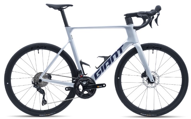 Giant Propel Advanced 2 Carbon Road Bike 2026