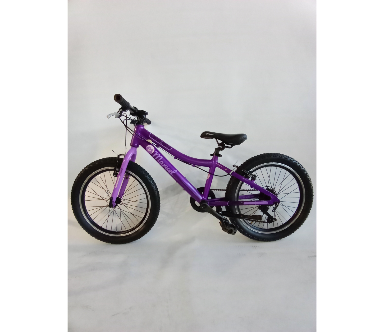 Per-Owned Marvel Malu Disc 20 Inch Junior Bike