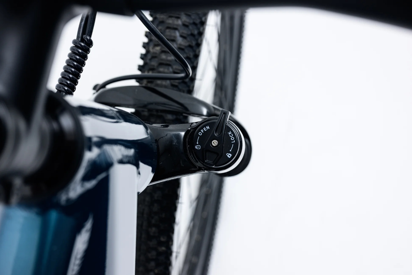Avalanche MTE Aluminium Hardtail Mountain E-Bike 2026