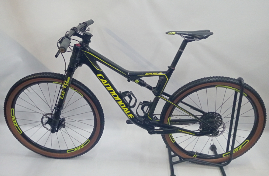 Pre-Owned Cannondale Scalpel Carbon Dual Suspension Mountain Bike - Large