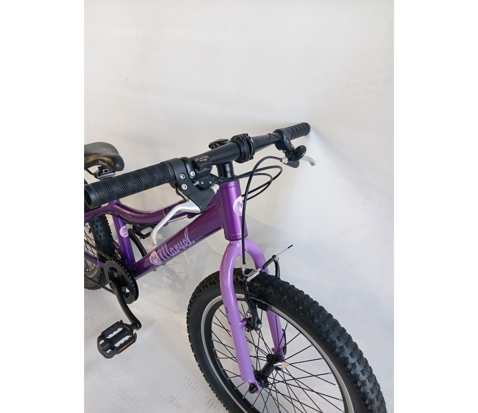 Per-Owned Marvel Malu Disc 20 Inch Junior Bike